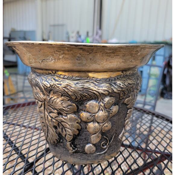 Vintage Hand Hammered Metal Planter Or Wine Cooler Grape Leaf Design - Picture 1 of 5